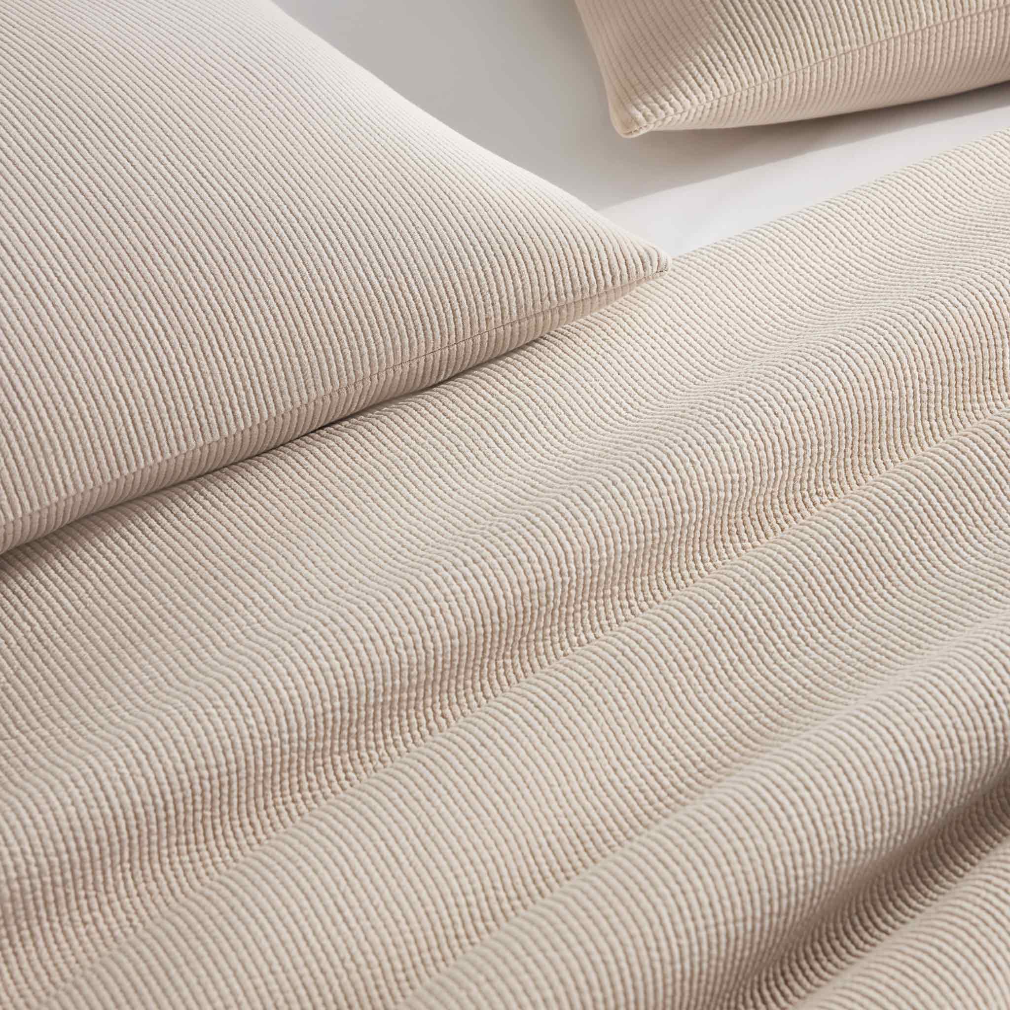 Ribbed Matelasse Sham Set