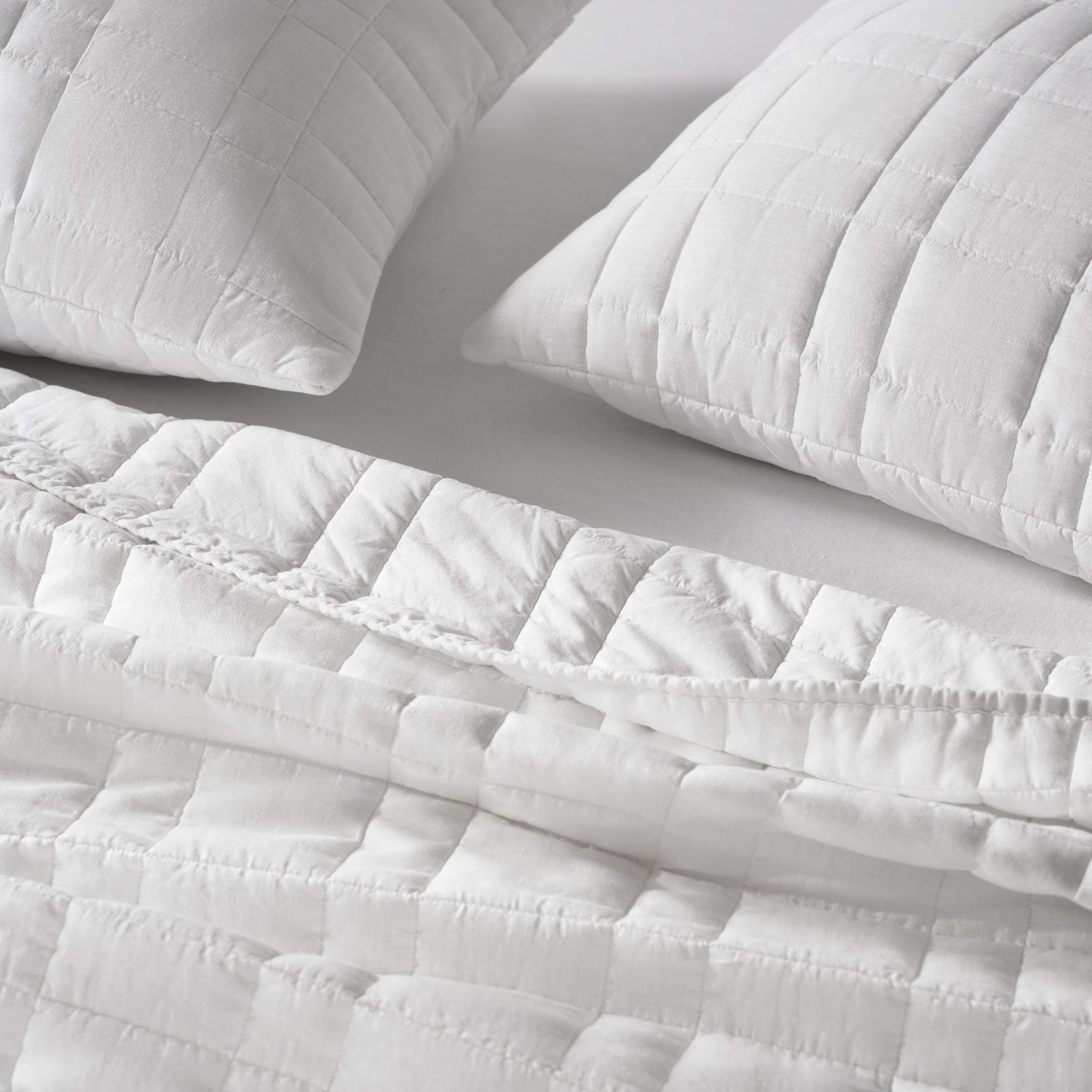 Washed European Linen Quilt Set