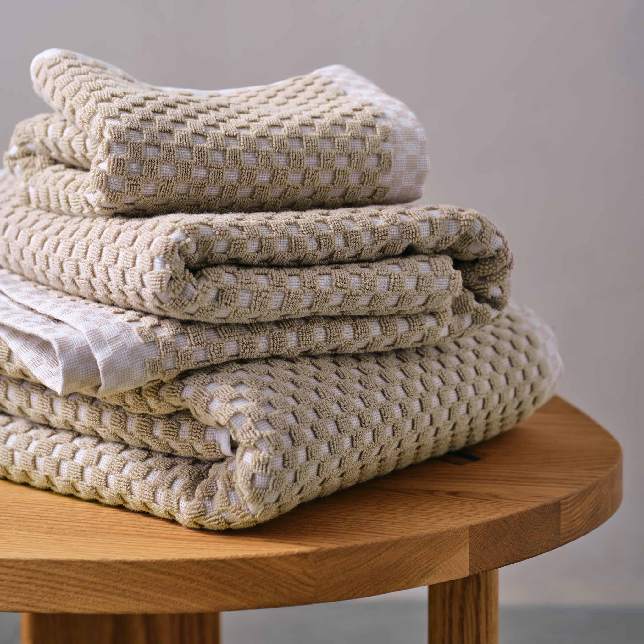 Checkered Jacquard Hand Towels Set of 2 - Last Call