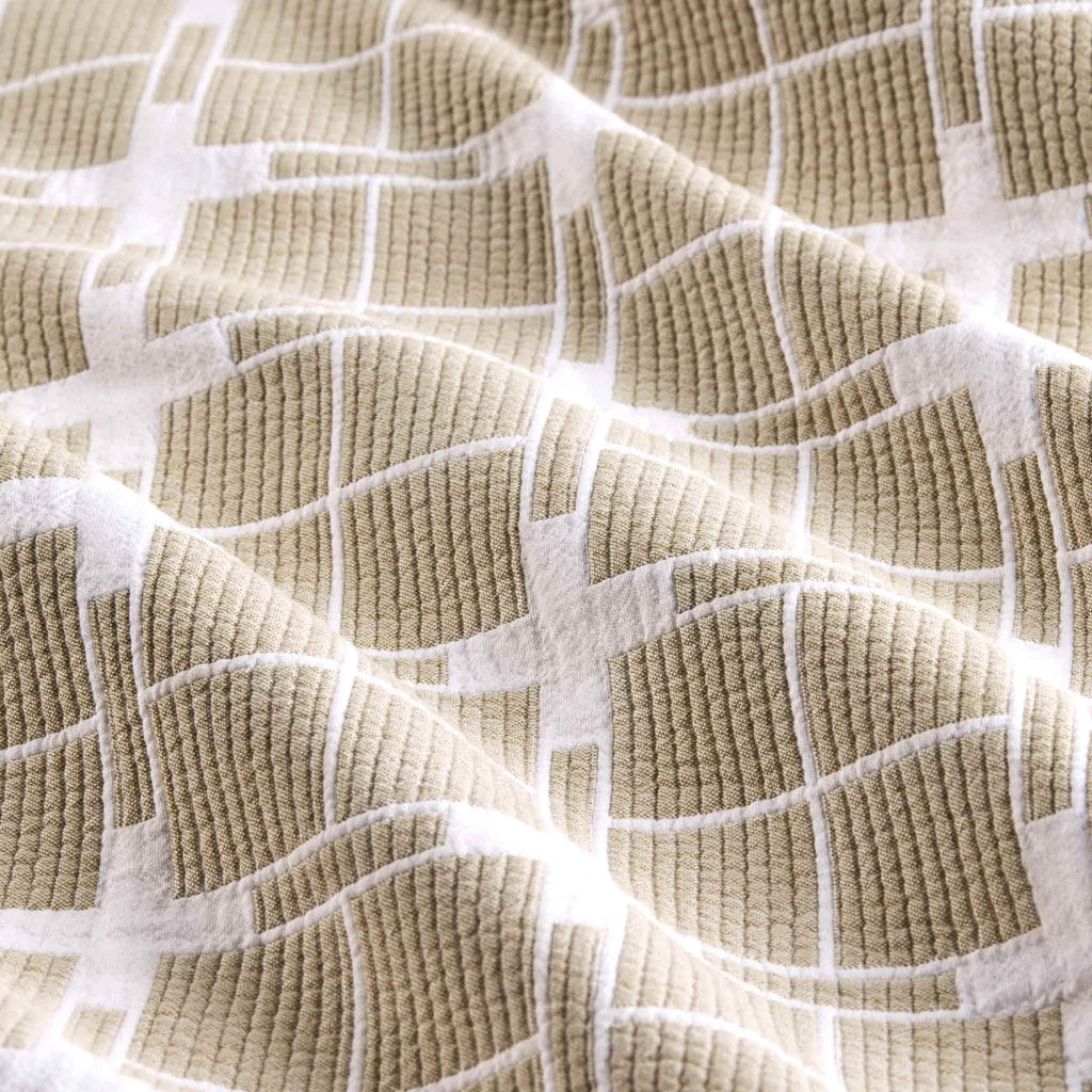 Ribbed Matelasse Quilt - Last Call