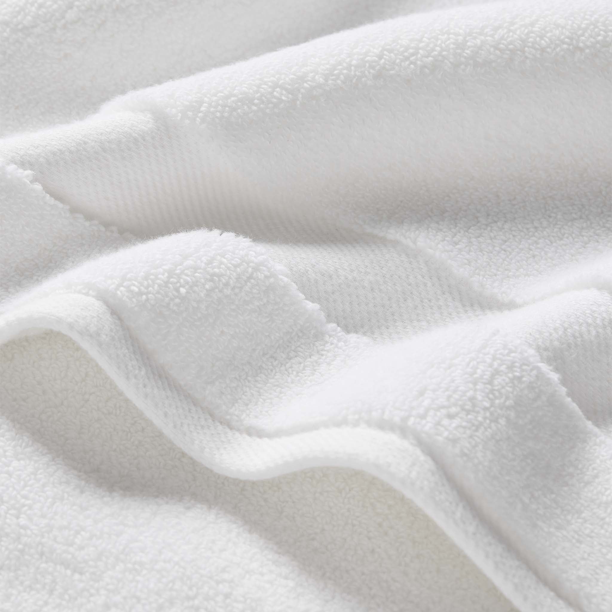 Super-Plush Set of 4 Bath Towel Bundle