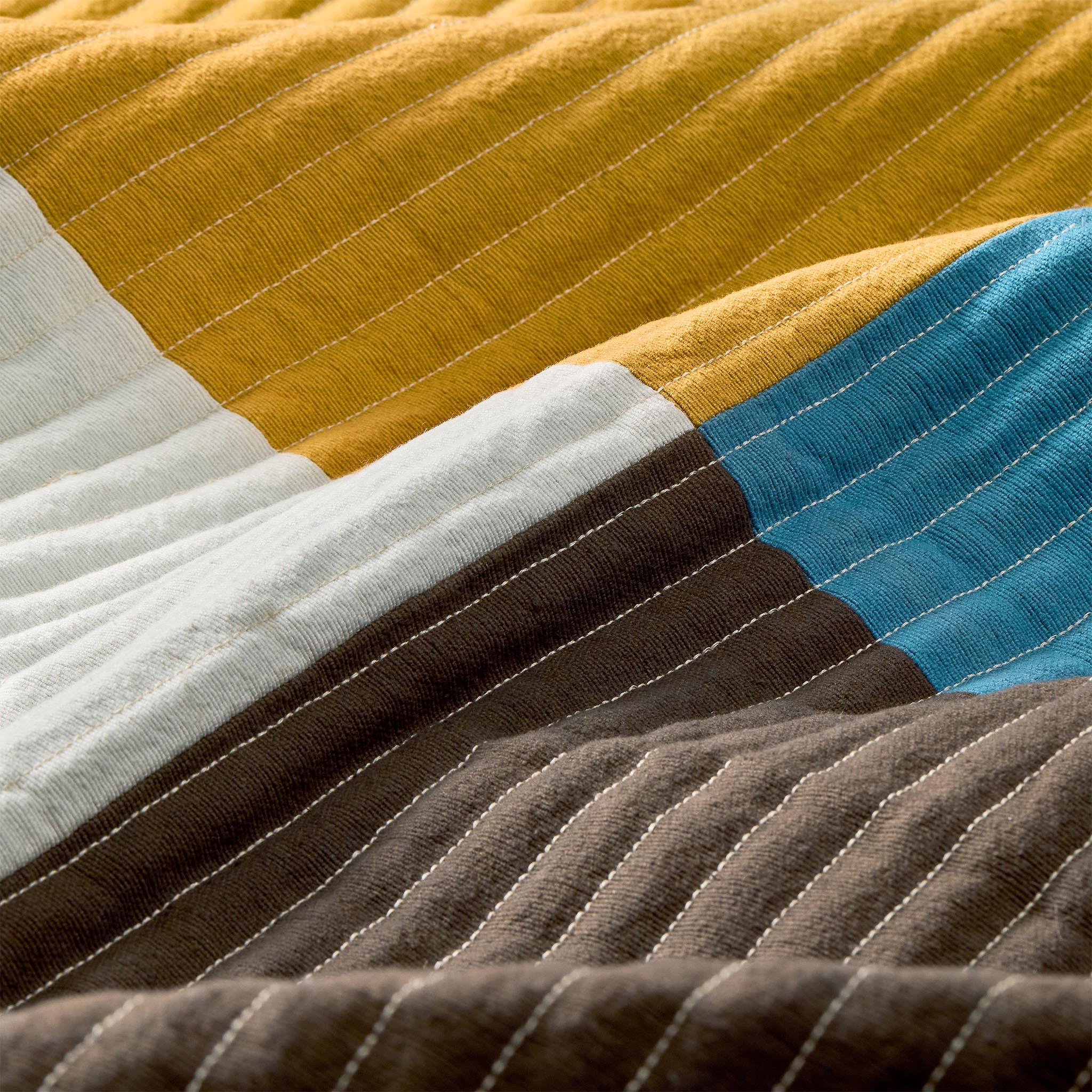 Colorblock Patchwork Quilt