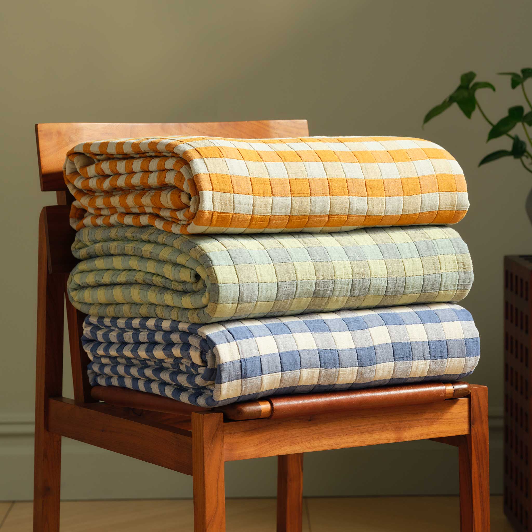 Breezeweave Cotton Gingham Bed Blanket